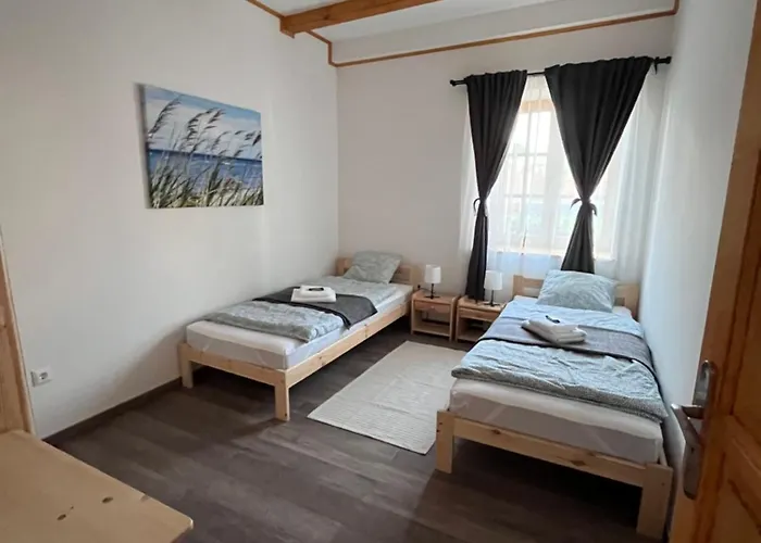 Kenessey Vendeghaz *